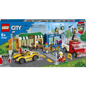 Конструктор LEGO City Торгова вулиця 533 деталі (60306) рейтинг